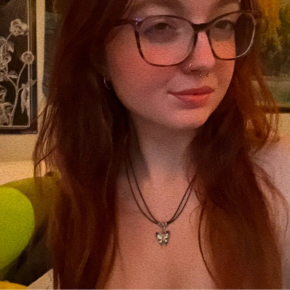 Meet your Posher, Theresa - Picture 1 of 1